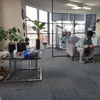 استخدام دکتر دندانپزشک برای ایمپلنت یا اندو