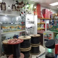 برقکارکابل-لامپ پرژکتور+محافظ کلیدپریز-پردیس بومهن|خدمات پیشه و مهارت|بومهن, |دیوار