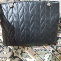 تعدادی کیف وکفش زنانه