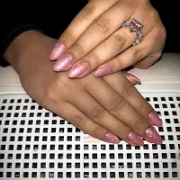 کاشت ناخن رشت|خدمات آرایشگری و زیبایی|رشت, فلسطین|دیوار