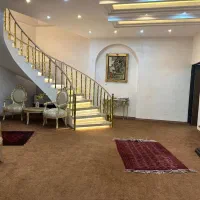 ۲۹۰ متر زمین/عرض ۱۰/با ۴۰۰ متر بنا/به قیمت