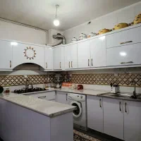 آپارتمان همکف نورگیر شیک منطقه آرام برای زندگی