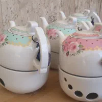قوری وارمردار گلدار و سفید شکس