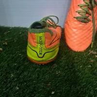 کفش چمنی نایک