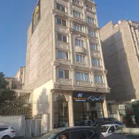 اجاره واحد ۲۱۰ متری بر خیابان عطایی