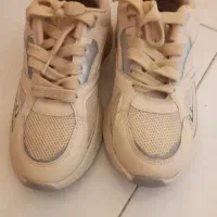 کتونی سایز۳۸