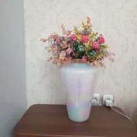 گلدان وگل مصنوعی