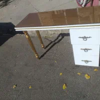 میز‌برای‌ناخون‌کار‌سالم‌ومحکم