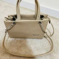 تعداد ۶ عدد کیف زنانه|کیف، کفش، کمربند|مریوان, |دیوار