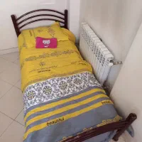 تخت آهنی
