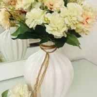 گلدان همراه ۵شاخه گل|گل مصنوعی|قزوین, |دیوار