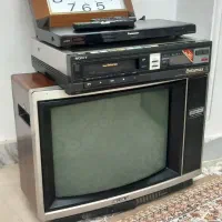 تلویزیون سونی ، ویدیو بتامکس ، DVD،  ساعت