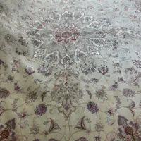 (فرش حق زاده)گرد قطر۴متر ۵۰ رج چله و گل ابریشم|فرش|تبریز, |دیوار