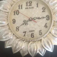 ساعت دیواری