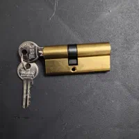 یک عدد مغزی قفل  درب منزل سالم