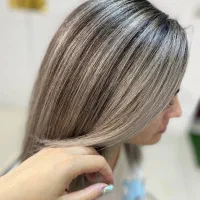 رنگ،لایت،آمبره،بالیاژ با مناسب ترین قیمت|خدمات آرایشگری و زیبایی|رشت, گلسار|دیوار