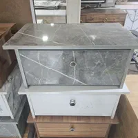 میز چرخ خیاطی نشسته|لوازم خیاطی و بافتنی|قشم, |دیوار