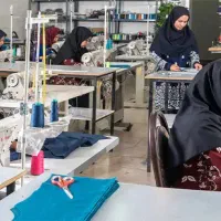 دعوت به همکاری خیاطان خانم در تولیدی پوشاک