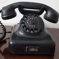تلفن قدیمی