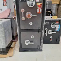 گاوصندوق  مارکت (دیجیتال و انالوگ)