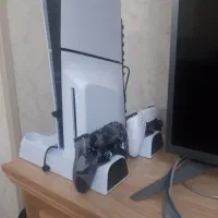 پایه نگهدارنده و شارژر دسته