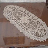 رومیزی کرمی