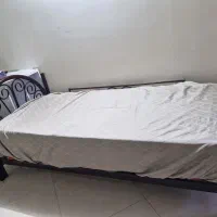 دو تخت خواب فلزی تک نفره|تخت و سرویس خواب|اصفهان, شاهزاده ابراهیم|دیوار