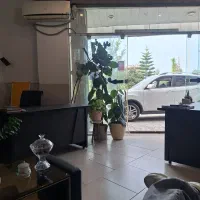 میز صندلی‌ دفتر املاک