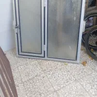 پنجره با حفاظ