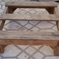 چهار پایه چوبی