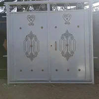 درب حمام و سرویس بهداشتی و درب باغی هم موجود هست|مصالح و تجهیزات ساختمان|مرودشت, کناره|دیوار