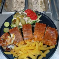 استخدام پیک موتوری و نیرو ساده|استخدام خدمات فروشگاه و رستوران|داراب, |دیوار