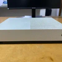 Xbox one s و ماینتور ۲۴ اینچ|کنسول، بازی ویدئویی و آنلاین|آمل, |دیوار