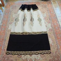 یک جفت کنار پرده ( والان )