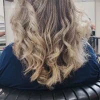 مدل کراتین ،پروتین وبوتاکس ،رنگ ولایت|خدمات آرایشگری و زیبایی|پرند, فاز ۲|دیوار