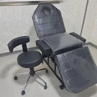 ۱عدد تخت تتو و فیشیال،یک صندلی اصلاح