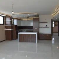 آپارتمان سه خوابه،جنوبی،سه طرف نور،مرکز شهر