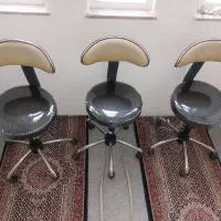 سه عدد صندلی گردون چرخ دار کامپیوتر جک دار