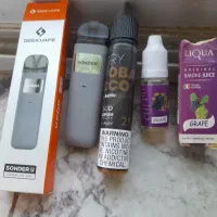 یک عد ویپ یا پاد با دو عدد طعم ۰