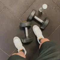 منشی و حسابدار و مربی باشگاه خانوم