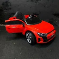 ماشین شارژی آئودی کنترل دار هدلایت و فلش خور