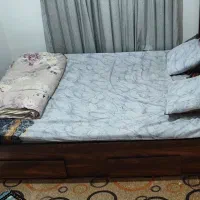 تخت دو نفره  با تشک فنری  با دراور  چهار کشو|تخت و سرویس خواب|رشت, حمیدیان|دیوار