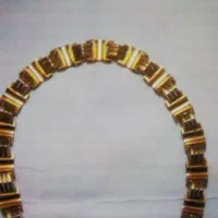 یک عدد دستبند طلا گم شده