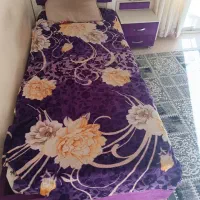 تخت تک نفره بدون تشک همراه با میز آرایش و پا تختی|تخت و سرویس خواب|بروجرد, |دیوار