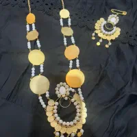 سرویس گردنبند و سنجاق بدل