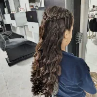 کاشت ناخن،مژه،خدمات ارایشی،مدل پذیرفته میشود