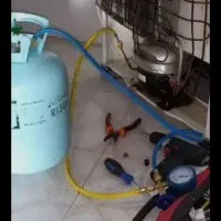 تعمیرات اسپیلت یخچال گاز یخچال سازی نوار در منزل