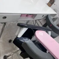 میز ناخنکار|آرایشگاه و سالن‌های زیبایی|سنندج, |دیوار