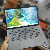 دل سبک i7-1185G7 با رم 16 گرافیک Iris صفحه 13.3