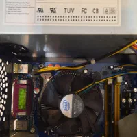 کامپیوتر و میز کامپیوتر|رایانه رومیزی|ملارد, |دیوار